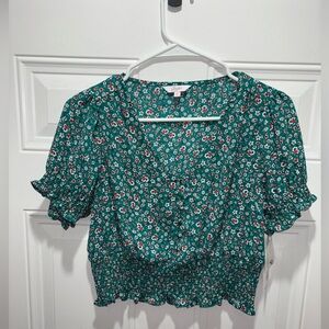 Candie's Green Puff Sleeve Crop Blouse